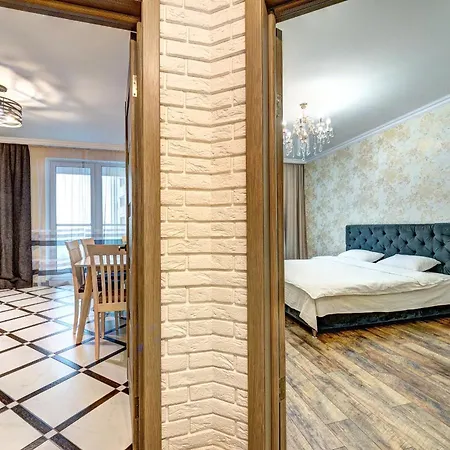 Voskresenska 18 , парковые озера * Київ