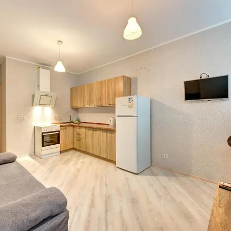 Апартаменти Voskresenska 18 , парковые озера *